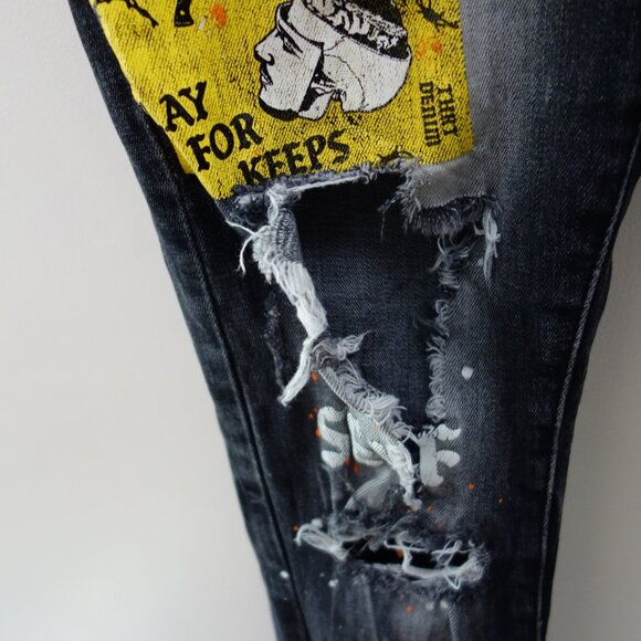 THRT Streetwear Graphic Paint Splatter Skinny Distressed Y2K Denim Jeans(30) - Picture 4 of 12